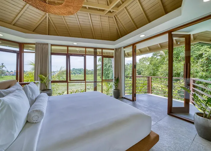 Jungle Flower Villa *