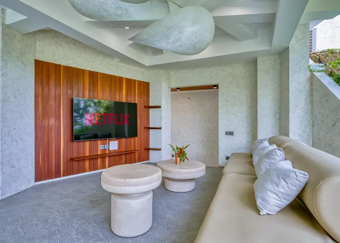 Jungle Flower Villa *